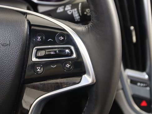 Used 2015 Cadillac SRX Performance image 34