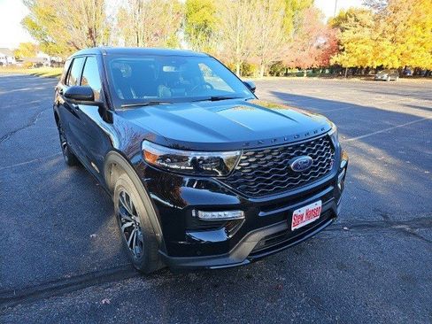 Used 2021 Ford Explorer ST w/ Equipment Group 401A image 8