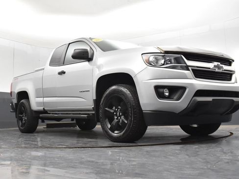 Used 2018 Chevrolet Colorado LT AWD/4WD image 24