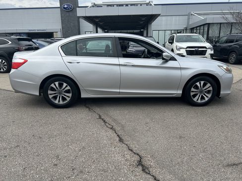 Used 2013 Honda Accord LX image 8