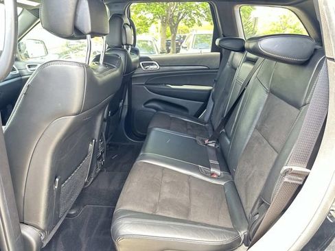 Certified 2021 Jeep Grand Cherokee Laredo X AWD/4WD image 15