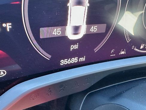 Used 2022 Porsche Taycan 4S image 13