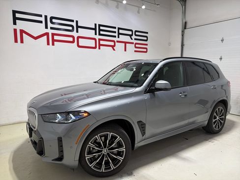 Used 2024 BMW X5 xDrive40i w/ M Sport Package AWD/4WD image 7