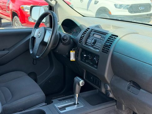 Used 2013 Nissan Frontier S RWD image 27
