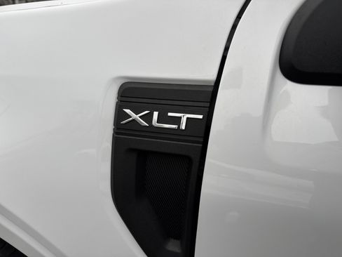 Used 2023 Ford Maverick XLT w/ XLT Luxury Package image 9