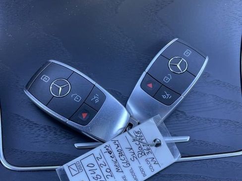 Used 2022 Mercedes-Benz GLC 300 4MATIC image 22