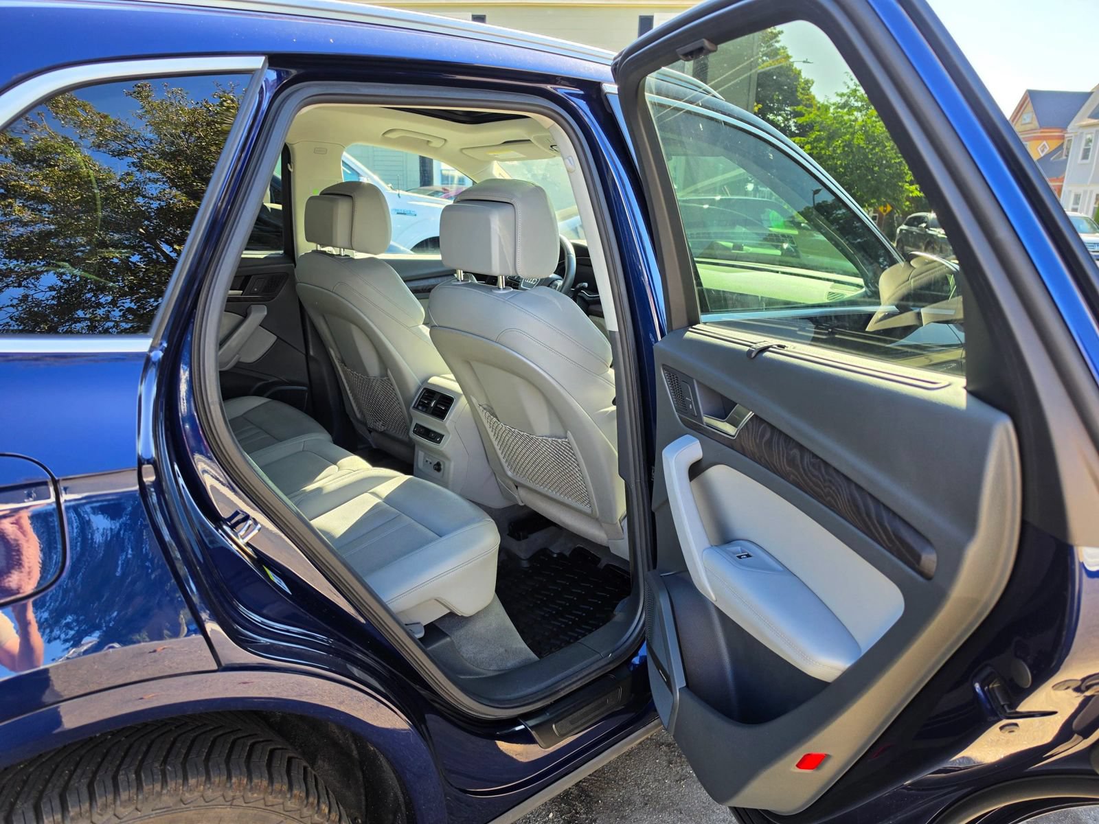 Used 2019 Audi Q5 Prestige w/ Prestige Package AWD/4WD image 26