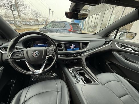 Used 2022 Buick Enclave Premium image 6