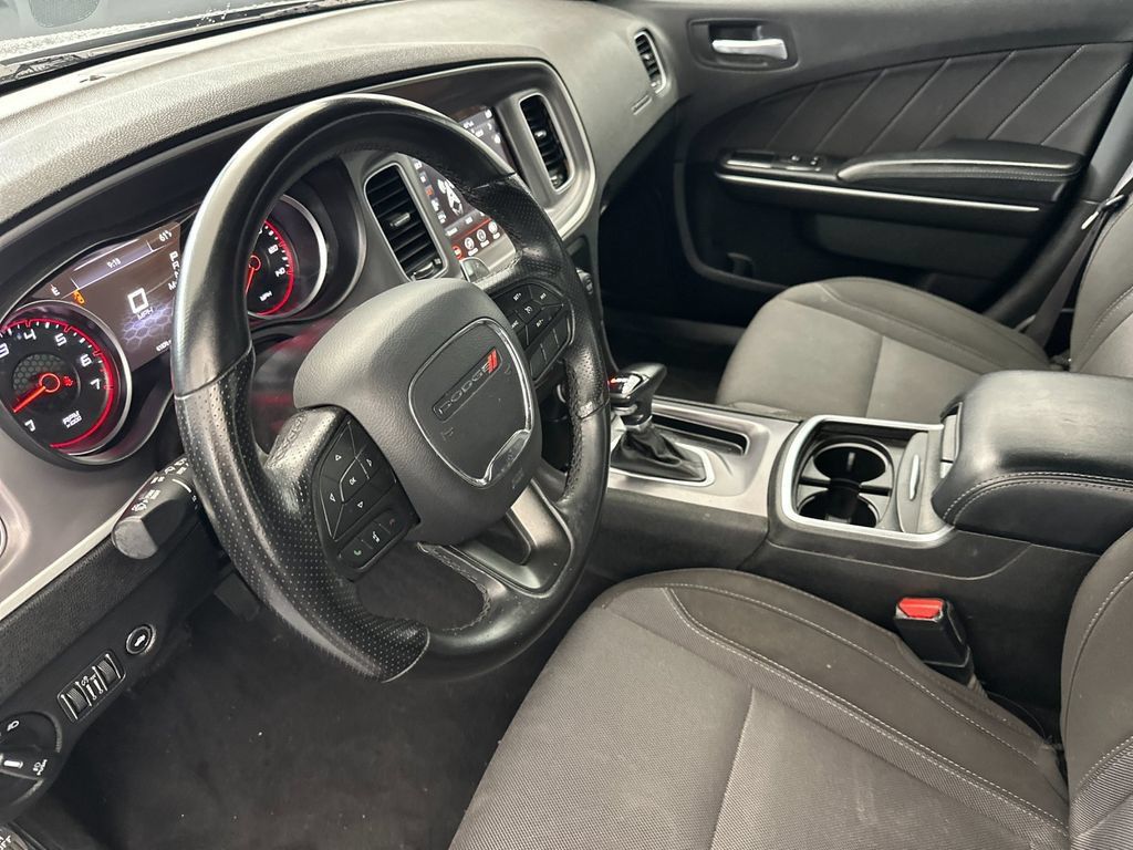 Used 2022 Dodge Charger SXT AWD/4WD image 9