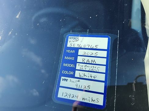 Used 2025 RAM ProMaster 2500 w/ Safety Group FWD image 12