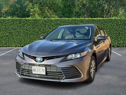 Used 2024 Toyota Camry LE image 6