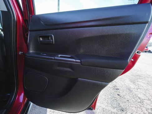 Used 2015 Mitsubishi Outlander Sport ES image 13