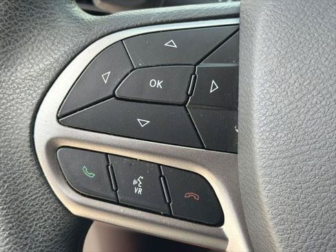 Certified 2021 Jeep Cherokee Latitude FWD image 24