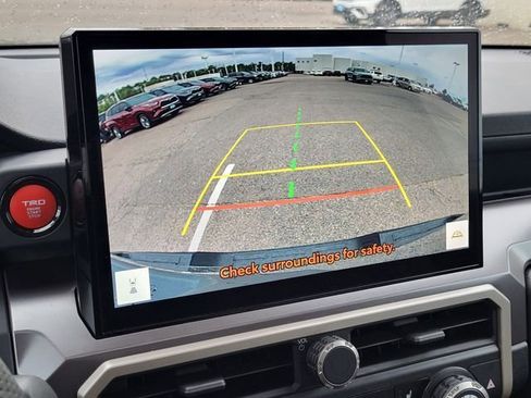 Used 2024 Toyota Tacoma TRD Off-Road image 22