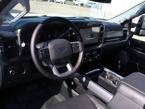 New 2025 Ford F350 Lariat w/ Lariat Ultimate Package image 17