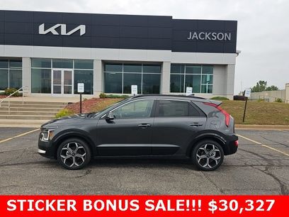 New 2025 Kia Niro EX Touring