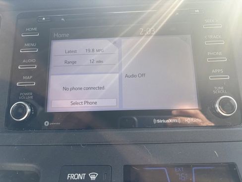 Used 2019 Toyota Sienna LE image 15