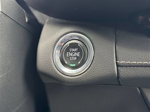 Used 2023 Buick Envision Avenir AWD/4WD image 29