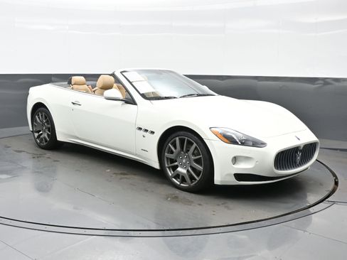 Used 2013 Maserati GranTurismo Sport image 8