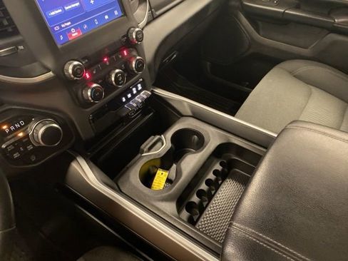 Used 2022 RAM 1500 Big Horn AWD/4WD image 14