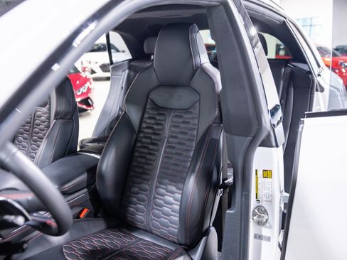 Used 2024 Audi RS Q8 AWD/4WD image 37