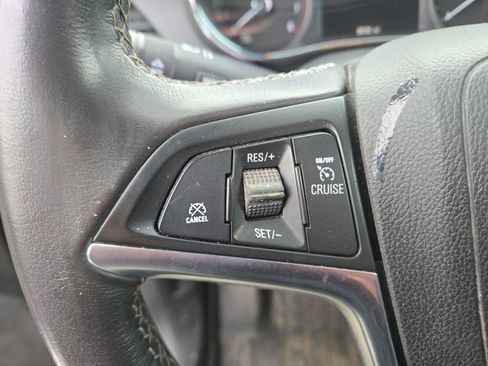 Used 2020 Buick Encore Preferred image 17