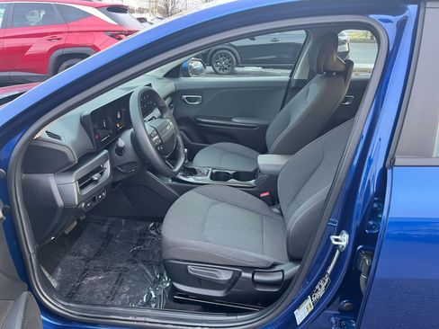 Used 2025 Kia K4 LXS image 27