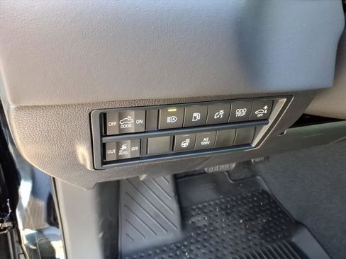 New 2026 Toyota Tundra Platinum AWD/4WD image 10