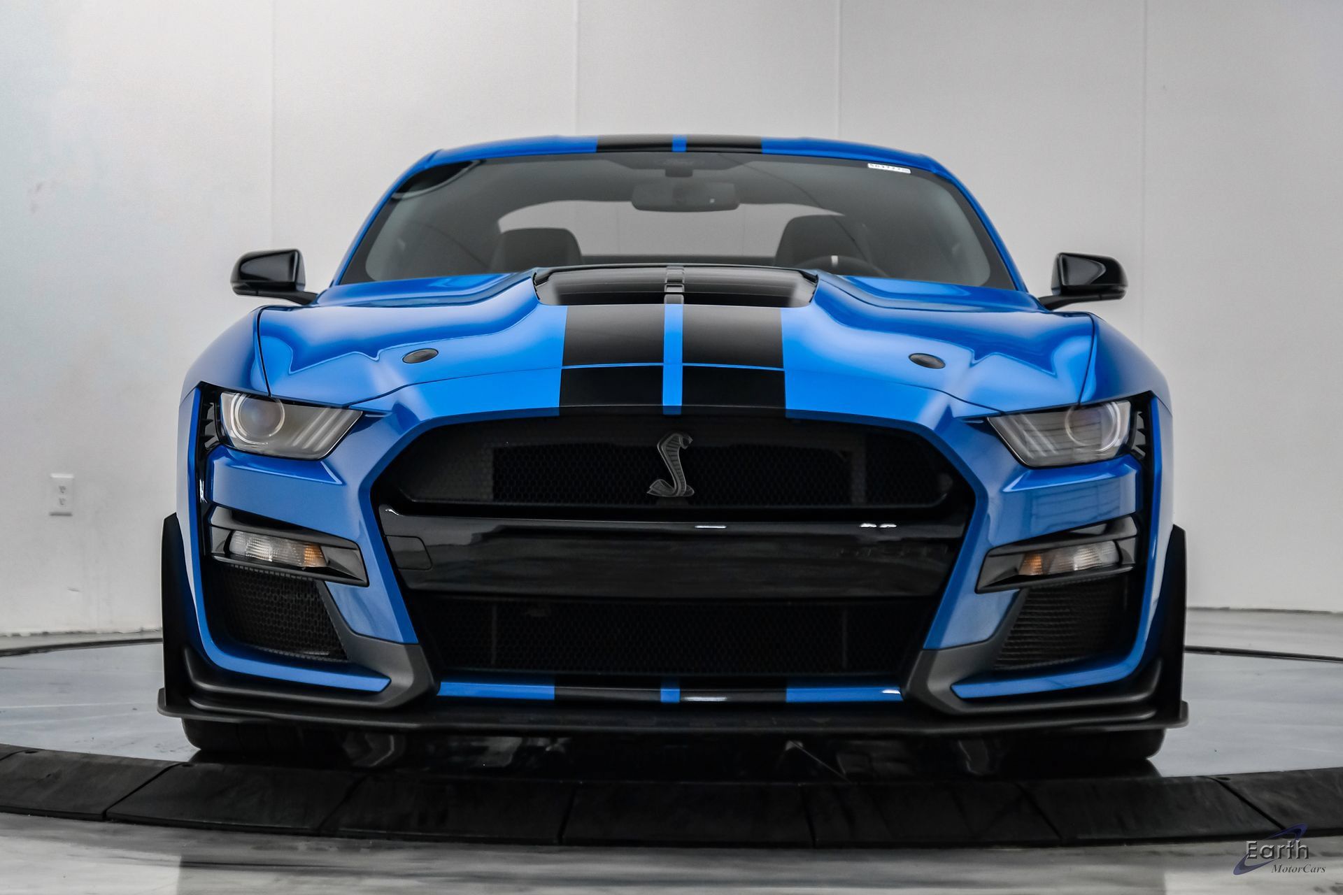 Used 2021 Ford Mustang Shelby GT500 w/ Carbon Fiber Track Pack RWD image 34
