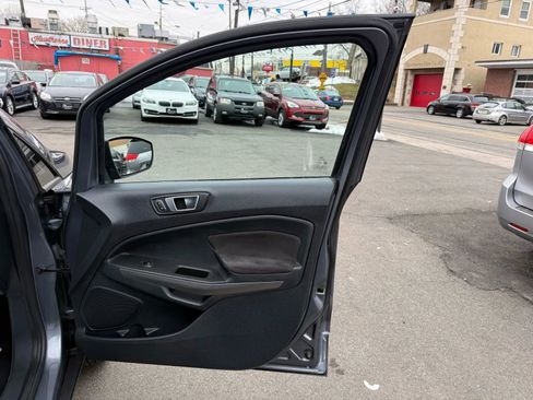 Used 2018 Ford EcoSport SE w/ SE Convenience Package image 45