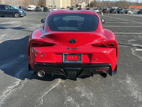 Used 2025 Toyota Supra 3.0 image 6