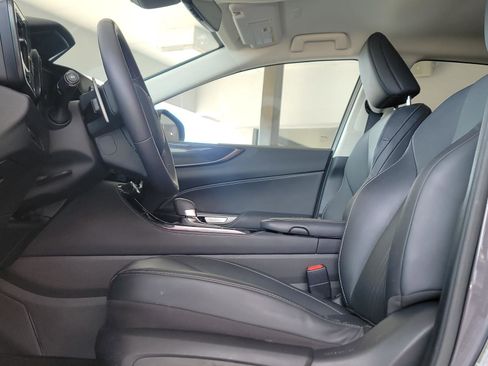 Used 2022 Lexus NX 250 FWD w/ Towing Package (2000 Lbs) image 9