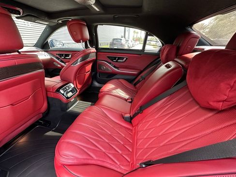 Used 2024 Mercedes-Benz S 63 AMG S image 34