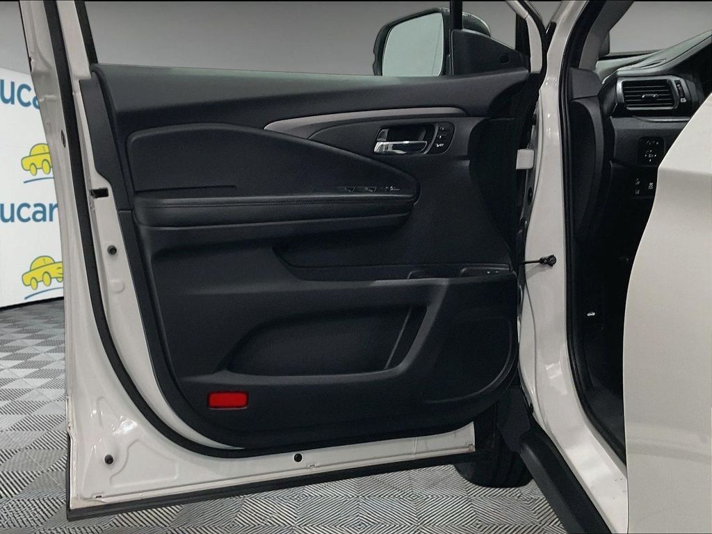 Used 2022 Honda Pilot EX-L image 9