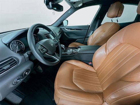 Used 2022 Maserati Levante GT image 22