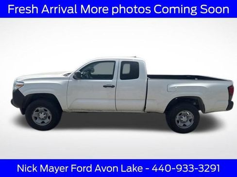 Used 2022 Toyota Tacoma SR AWD/4WD image 8