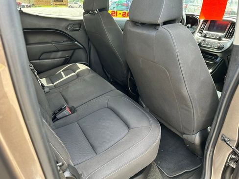 Used 2016 Chevrolet Colorado LT w/ LT Convenience Package RWD image 15