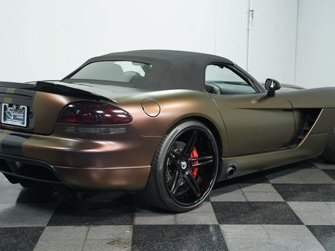 Used 2006 Dodge Viper SRT-10 image 11