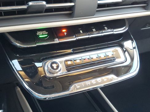 New 2026 Lincoln Corsair Premiere image 21