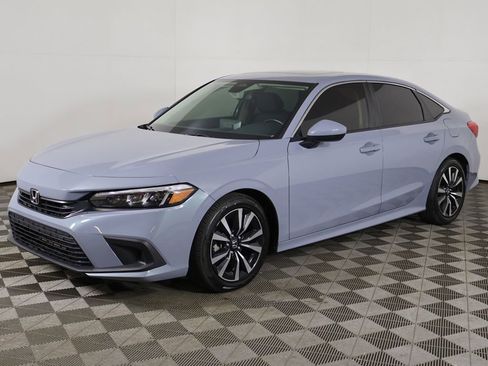 Used 2024 Honda Civic EX image 7