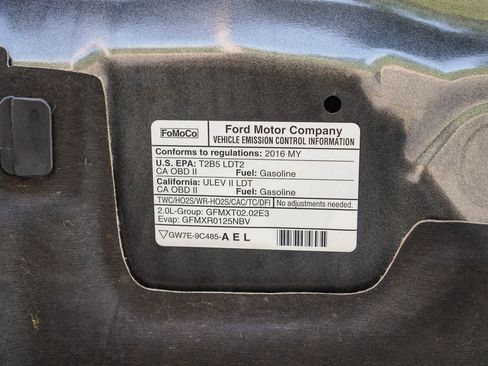 Used 2016 Ford Escape Titanium FWD image 29