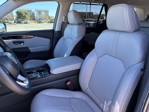 Certified 2025 Honda Pilot EX-L image 17