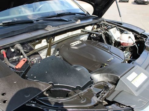 Used 2020 Audi Q5 2.0T Premium image 44