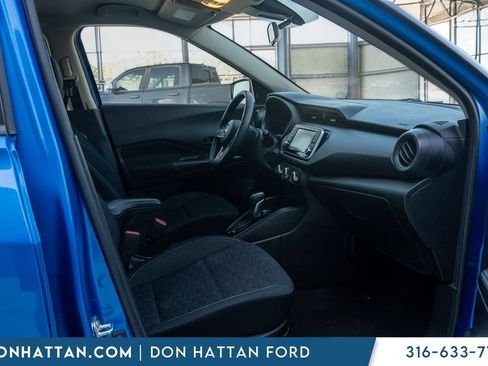 Used 2022 Nissan Kicks S FWD image 20