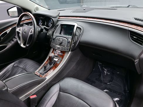 Used 2012 Buick LaCrosse Touring image 12