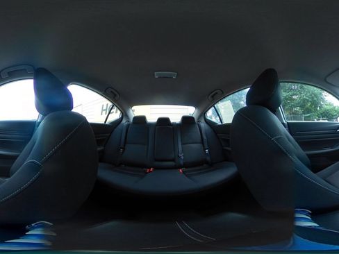 Used 2025 Nissan Altima 2.5 SV FWD image 40