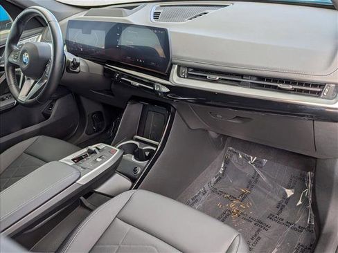 Used 2025 BMW X1 xDrive28i w/ Technology Package image 23