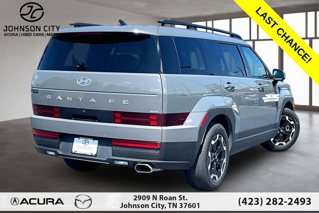 Used 2025 Hyundai Santa Fe SEL AWD/4WD image 2