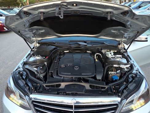 Used 2014 Mercedes-Benz E 350 4MATIC Sedan image 47