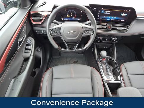 Used 2026 Chevrolet TrailBlazer RS w/ Convenience Package AWD/4WD image 3